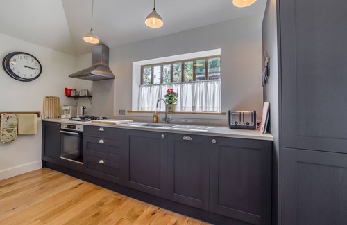 Chilham House | Appleyard - One Bedroom House, Sleeps 2