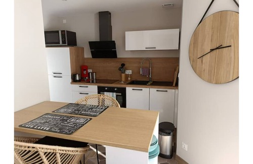 Arpajon-sur-Cere Apartment | Appt neuf 😀 entièrement équipé❗