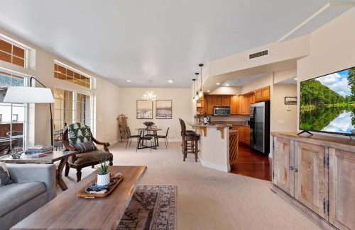 Leavenworth House | Apres Ski Chalet - Meredith Lodging