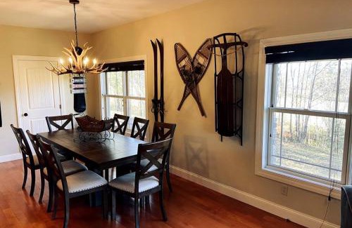 Hunter Apartment | Apres Ski Luxury Condo Ski-in/out *NEW*