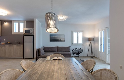 Mikri Vigla House | Apricot and Sea Luxury Villas