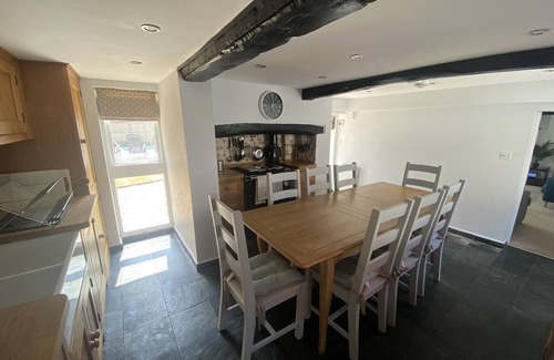 New Forest District Cottage | April Cottage Pool + Hot Tub by NewFo rest