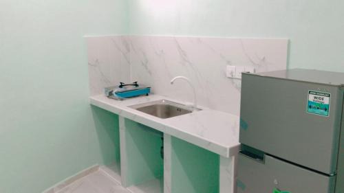 Velidhoo House | April Home