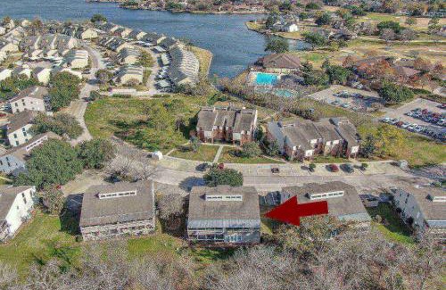 April Sound House | April Point Dr. N