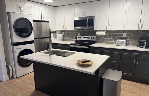 Lillooet Apartment | Apt 1 - Beautiful 2 Bedroom Suite Located in the Heart of Lillooet