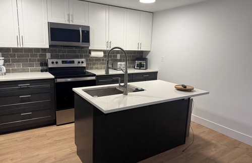 Lillooet Apartment | Apt 1 - Beautiful 2 Bedroom Suite Located in the Heart of Lillooet