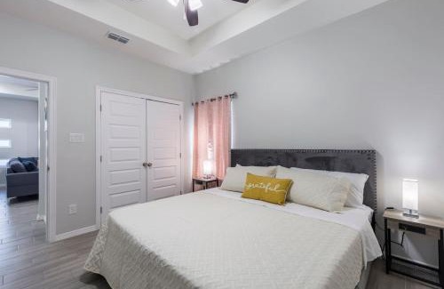Pharr Apartment | Apt.2 Nice and Cozy 2bed 2bath