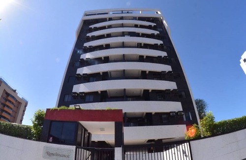 Jatiuca Apartment | Apt 3 bedrooms + maid's quarters overlooking the sea