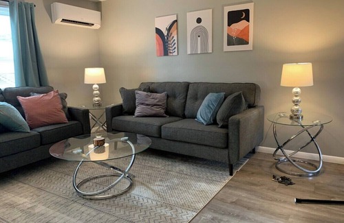 Masury Apartment | Apt 4 Convenient Location