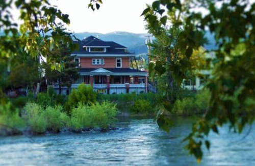 Heart of Missoula Apartment | Apt. # 4 - Goldsmith's River Front Inn - Flathead Apartment