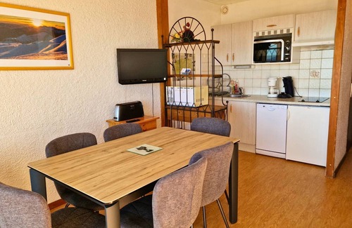 Saint-Michel-de-Chaillol Apartment | Apt 6 pers, south balcony, central, pets allowed, parking, WiFi, dishwasher