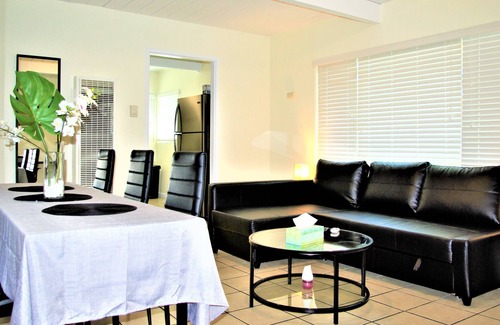 Logan Heights Apartment | Apt #8, 2 bedroom / 1 bathroom, 8 min to Downtown!