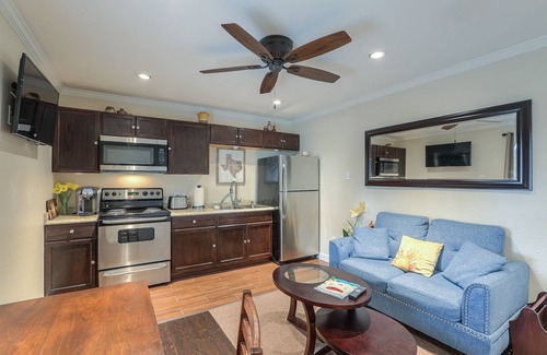 Greater East End Apartment | Apt B · EADO (Apt-B), 2 Miles To Downtown