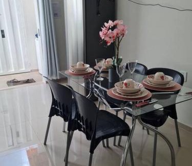 Edgar Pereira Apartment | Apt C com 2 quarto com ar e garagem