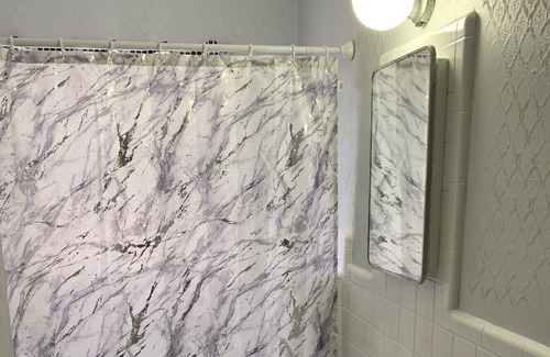 Sapulpa Apartment | Apt C Serenity in Sapulpa 15 minutes to Tulsa