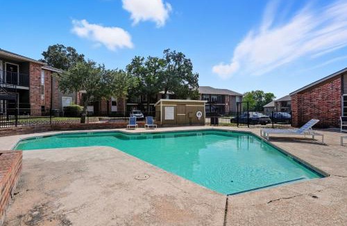 Southwood Valley Apartment | Apt College Station TX mins major Hospitals and A&M U