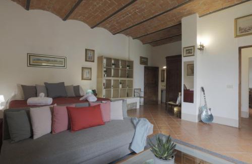 Lastra a Signa Apartment | Apt con Piscina LA STALLA, 10 min Firenze in piena Campagna Toscana
