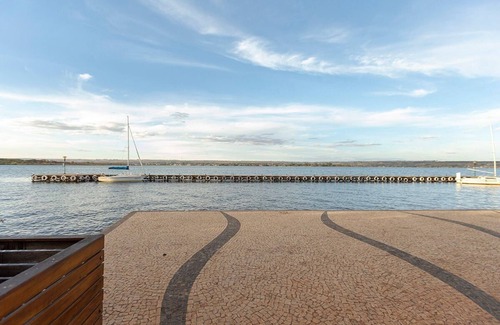 Smin Apartment | Apt Facing Lake Paranoa - Clr314