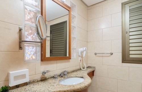 Florianopolis Apartment | Apt in Cond. with heated pool CUR0905