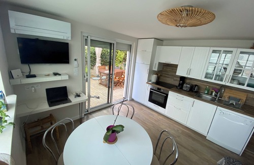 La Franqui Apartment | Apt La Franqui - Terrace - Greenery and sea view