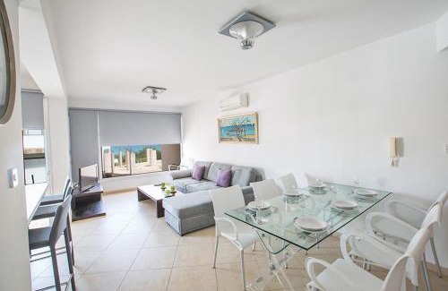 Protaras Apartment | Apt Lasonos Asimi - Luxury 3 Bedroom Appartment - Protaras Apt With Communal Pool On Fig Tree Bay