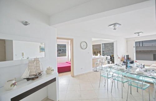 Protaras Apartment | Apt Lasonos Asimi - Luxury 3 Bedroom Appartment - Protaras Apt With Communal Pool On Fig Tree Bay
