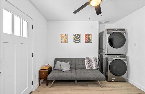 Northside House | Apt Near Midtown Downtown Wifi Games Pets Tv