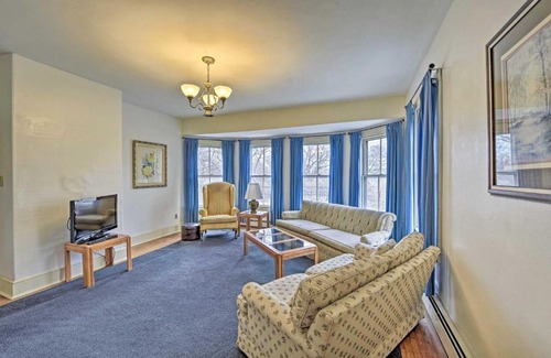 Tisbury Apartment | Apt on Vineyard Haven Near Nantucket Sound!