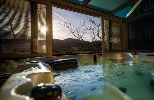 Slovenj Gradec Apartment | APT Relax & Beautiful View➤Privat Jacuzzi & Sauna