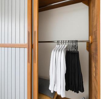 Jardim Holanda Apartment | Apt térreo, com ar condicionado, garagem, academia