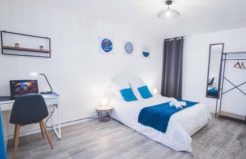 Moissac Apartment | Apt T2 en RDC style industriel "Cottage de Moissac"