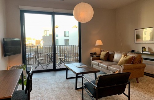 Brown Deer Apartment | Apt