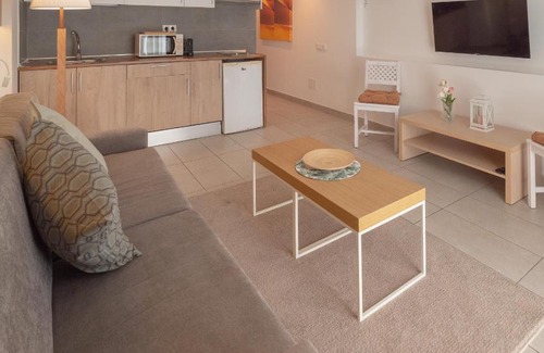 Playa del Ingles Apartment | Apt Vacacional Broncemar 212