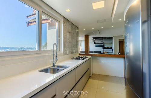 Tres Pinheiros Apartment | Apt w/BBQ, 3 bedr, 700 m from Lago Negro ALT0402