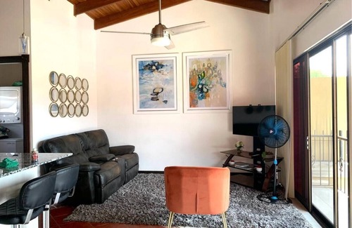 Alajuela House | Apt with heated pool for 2 near the airport Juan Santamaria, Alaj.