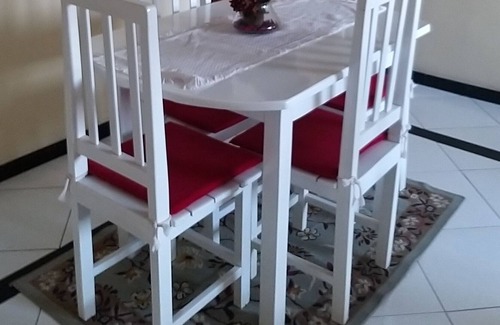 Pereira Lobo Apartment | Apt⁰ 1 double bed, 2 bunk beds 1 single bed, 25 'Praia Atalaia, 20' Shopping malls