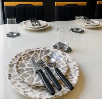 Gavea Apartment | Apto 2 min Uberlândia Shopping, UMC, Leroy Merlin, Unitri c Ar condicionado