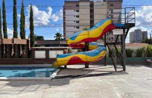 Termal Apartment | Apto 2 Quartos Piscina Aquecida com Tobogã Sauna e Estacionamento Centro Caldas Novas