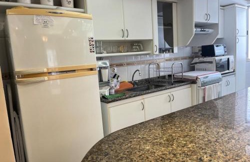 Termal Apartment | Apto 2 Quartos Piscina Aquecida com Tobogã Sauna e Estacionamento Centro Caldas Novas