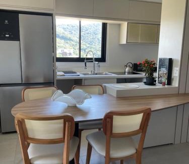 Itajai Apartment | Apto 2Q na Praia Brava, 650m do mar, ao lado de Balneário Camboriú