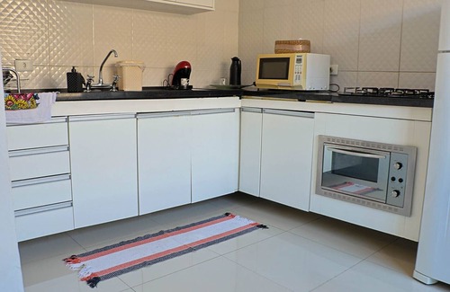 Jardim Praiano Apartment | Apto a 500 metros da praia da Enseada no Guarujá
