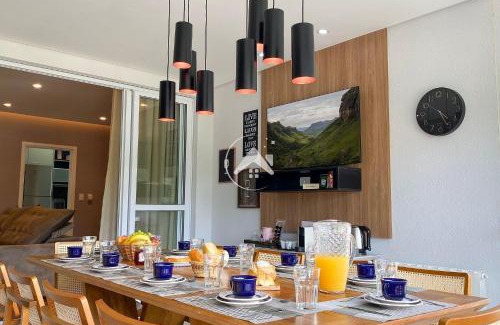 Vila Inglesa Apartment | Apto alto padrão e conforto a 800m do Centrinho do Capivari - Campos do Jordão