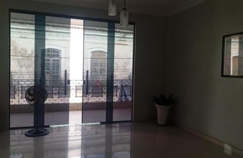 Cidade Velha Apartment | Apto amplo e mobiliado