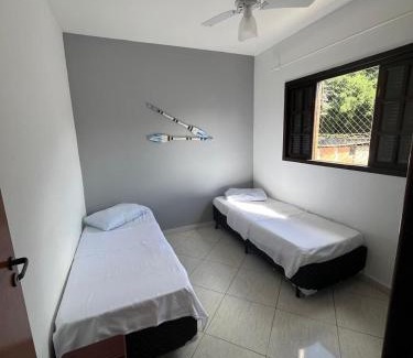 Estufa I Apartment | Apto bem equipado, com 2 quartos acomoda até 6 pessoas confortavelmente