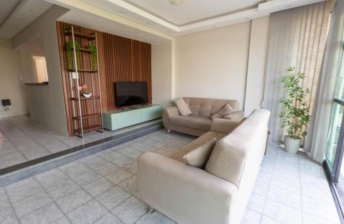 Canto do Forte Apartment | Apto com ar e WiFi a 200m da Praia Canto do Forte