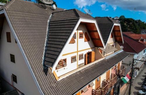 Vila Iara Apartment | Apto Duplex confortável a apenas 2 km do Capivari