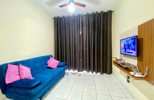 Centro Apartment | Apto espaçoso no Centro, térreo com 2 Quartos de Casal ArCond WiFi 400megas HomeOfice Cozinha e Garagem