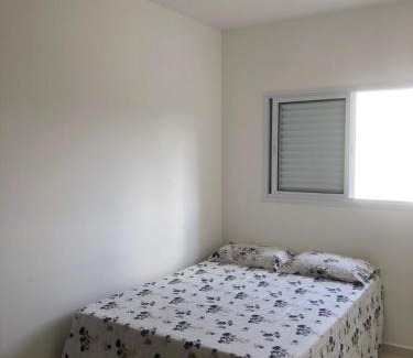 Indaia Apartment | APTO FAMILIAR EM BERTIOGA JARDINS DO INDAIÁ A 500 M Praia