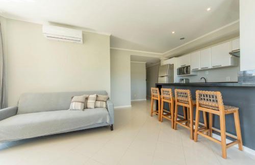 Morro das Pedras Apartment | Apto frente mar Morro das Pedras QA5260