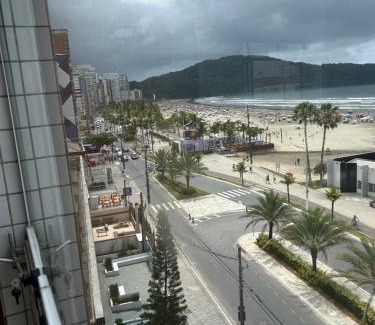 Boqueirao Apartment | APTO FRENTE PARA MAR BOQUEIRÃO - PRAIA GRANDE